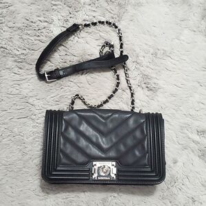 Badgley Mischka black quilt chain crossbody bag